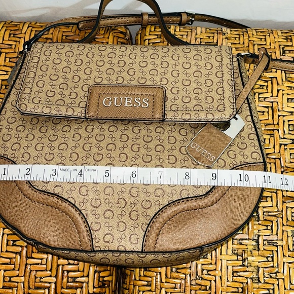 Guess Bags Guess Nwt Crossbody Bag Tan And Brown Poshmark